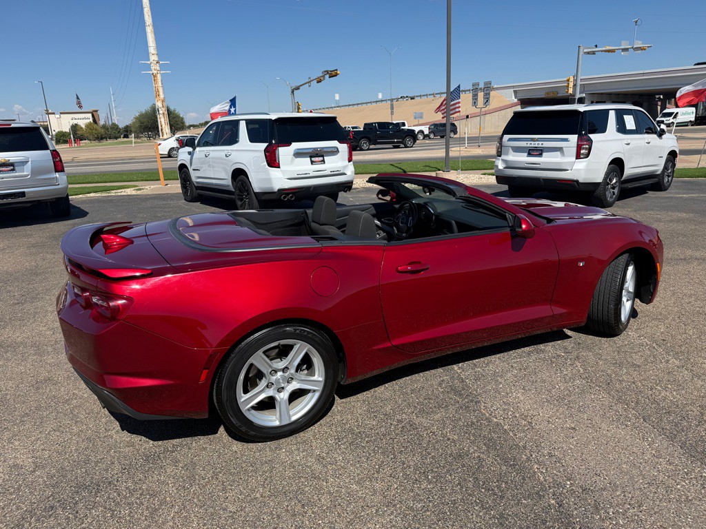 2023 Chevrolet Camaro Image 16