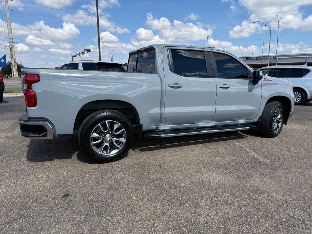 2024 Chevrolet Silverado 1500 Image 4