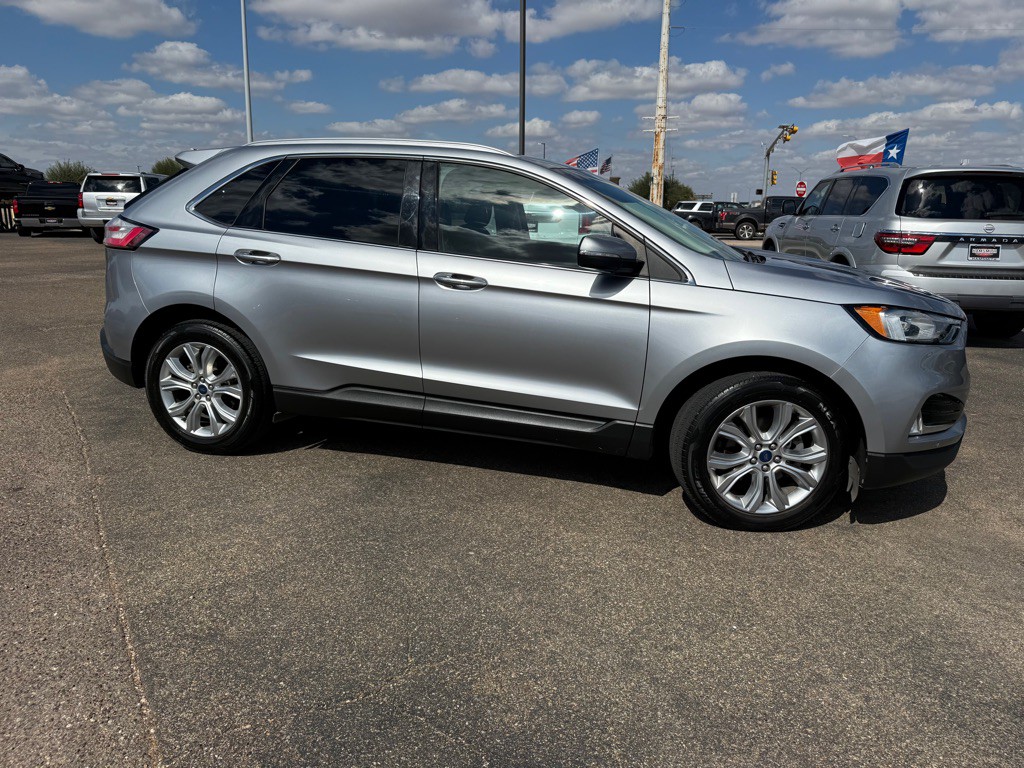 2020 Ford Edge Image 3