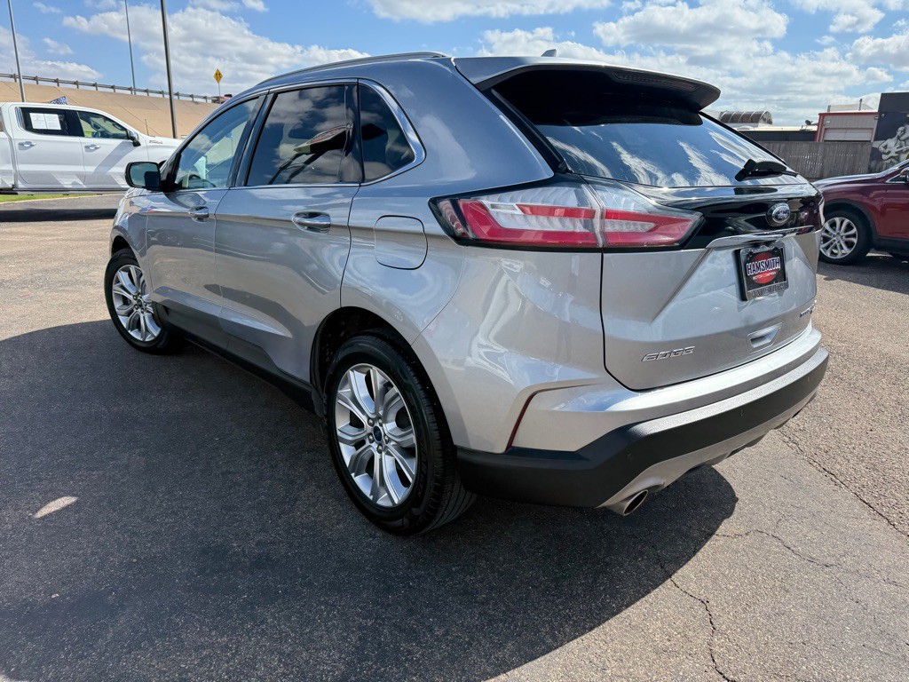 2020 Ford Edge Image 8