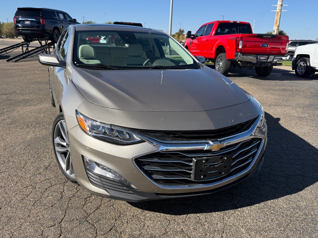 2024 Chevrolet Malibu Image 2