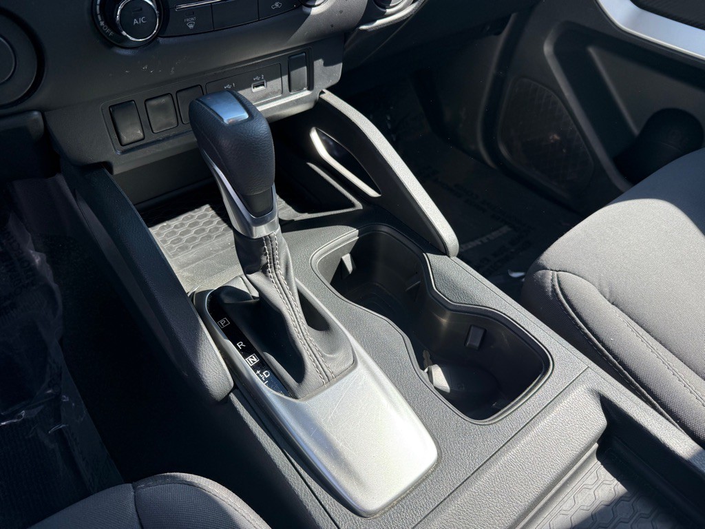 2024 Nissan Frontier Image 16