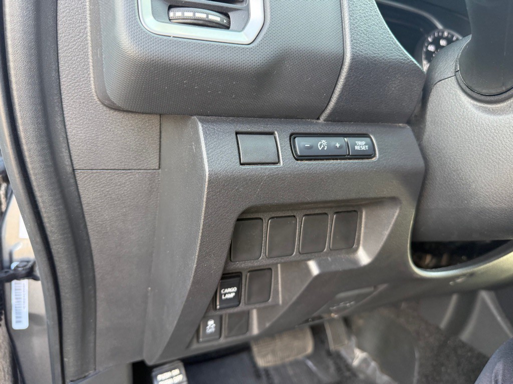 2024 Nissan Frontier Image 17