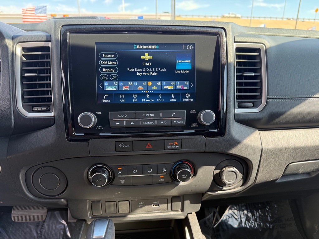 2024 Nissan Frontier Image 19