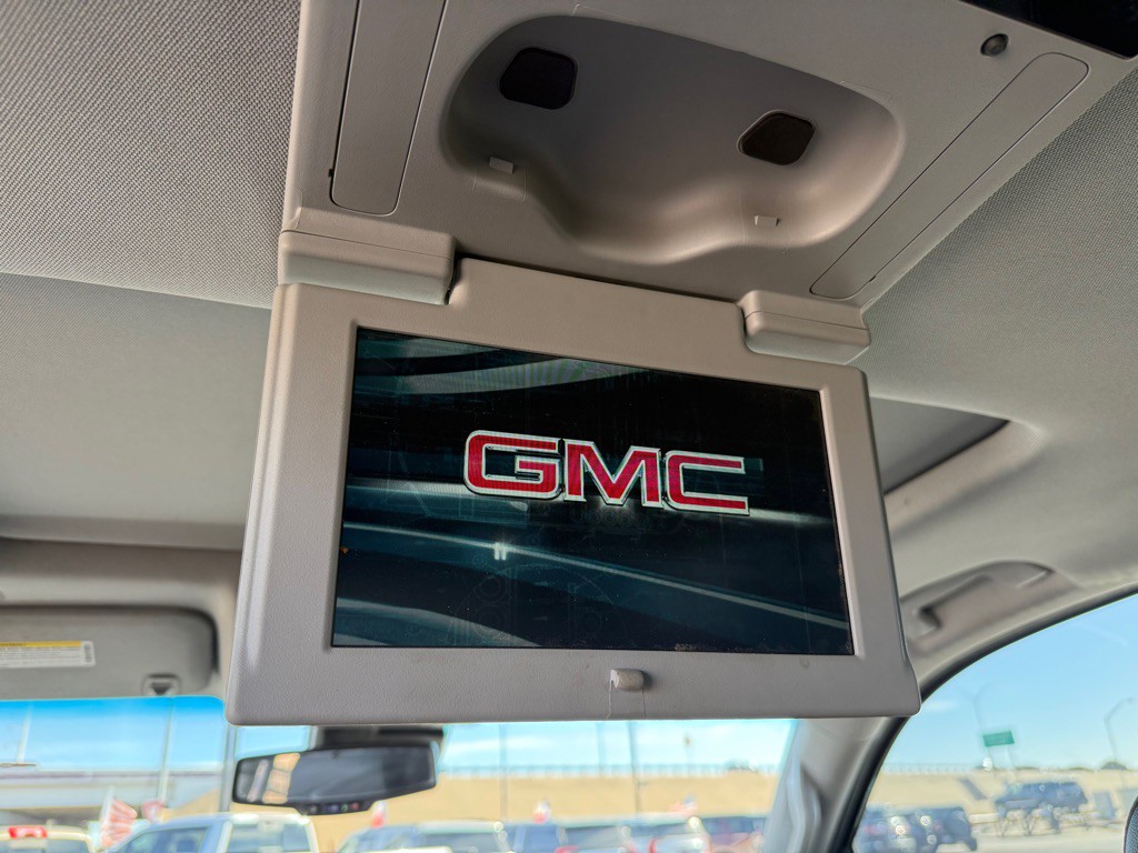 2018 GMC Yukon Image 16