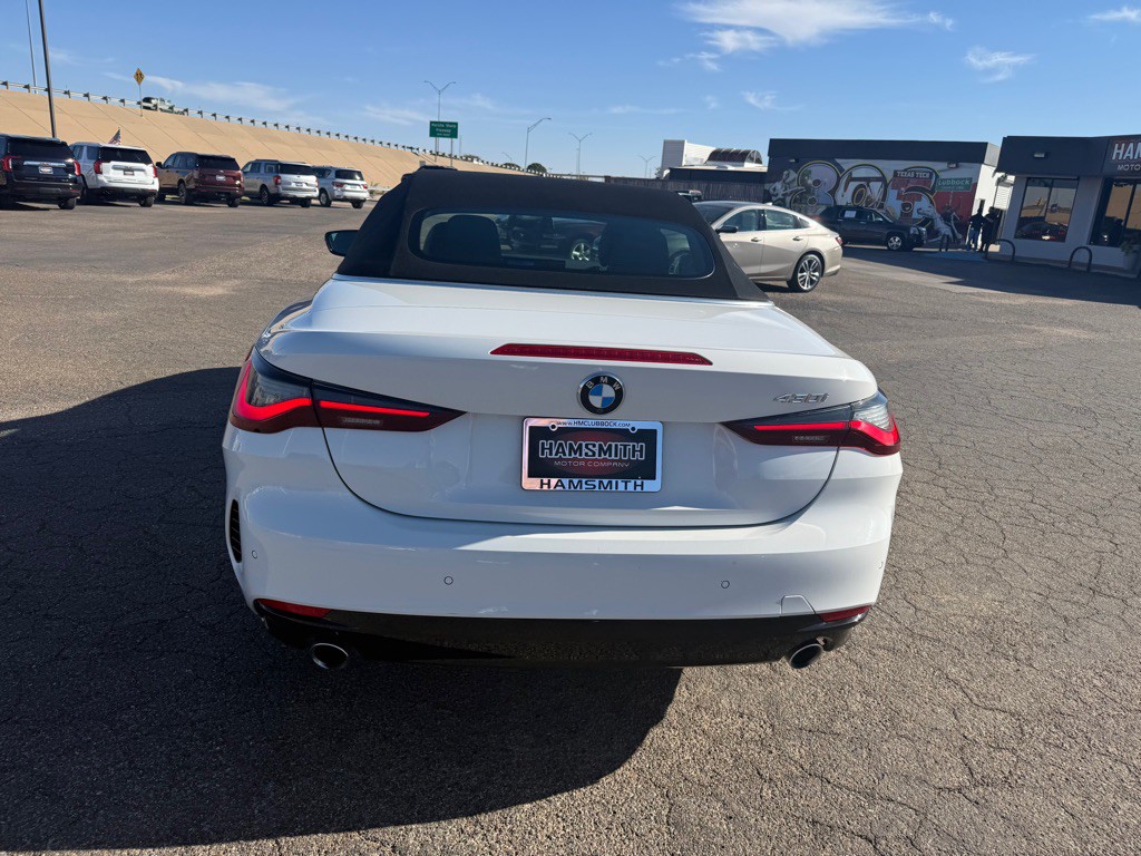 2024 BMW 4 Series Image 4