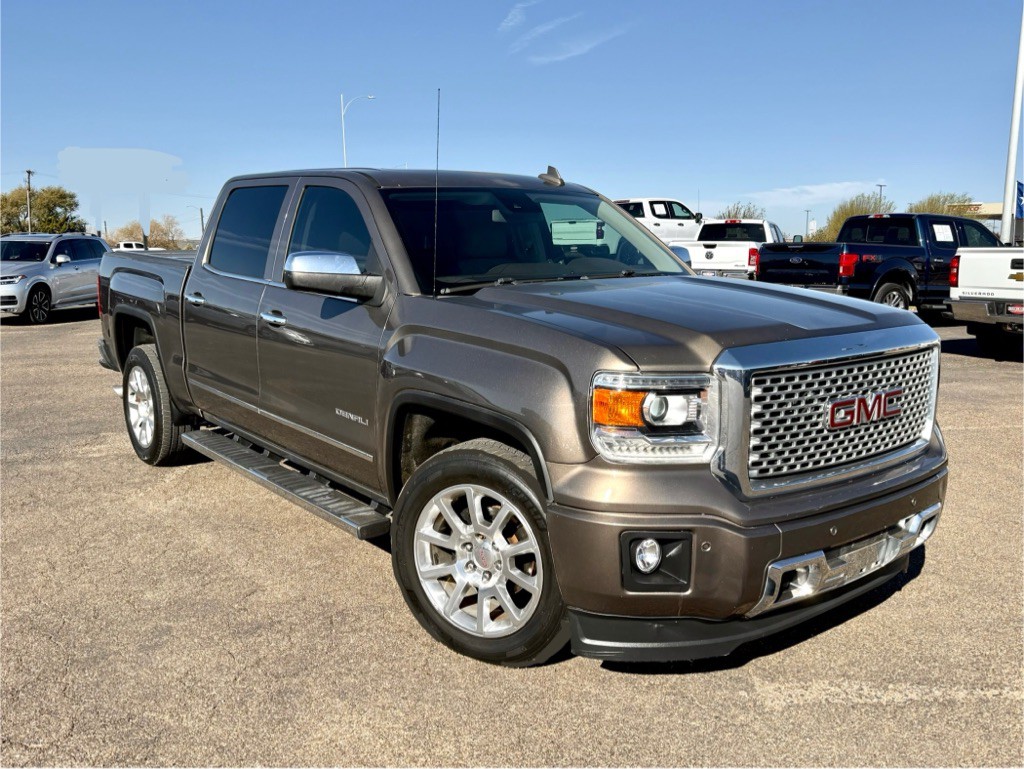 2015 GMC Sierra Image 2
