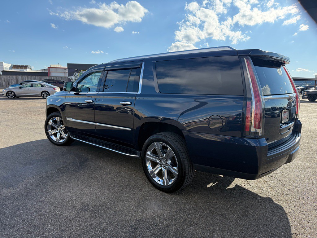 2019 Cadillac Escalade Image 5