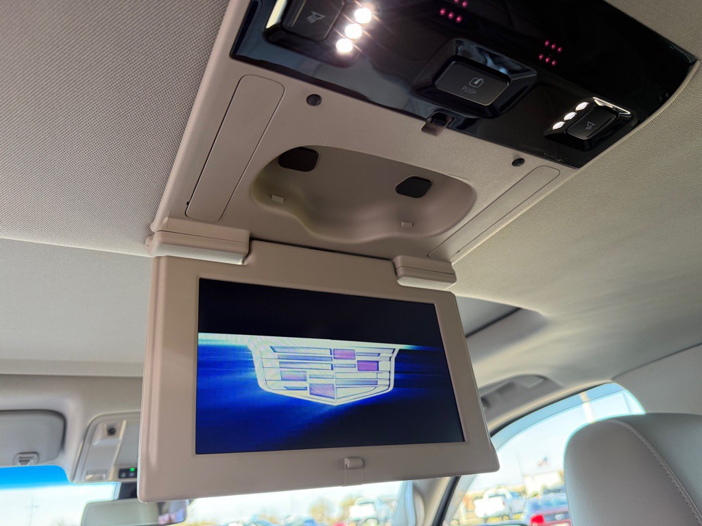 2019 Cadillac Escalade Image 13