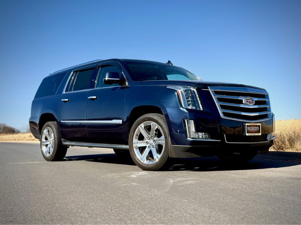 2019 Cadillac Escalade Image 1