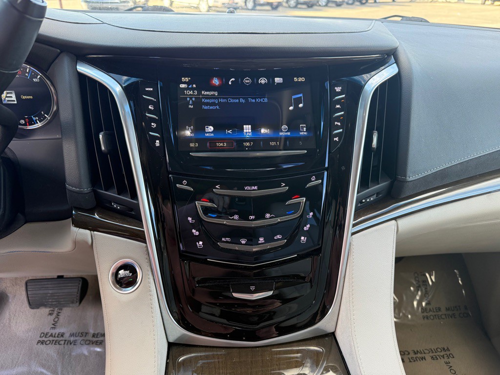 2019 Cadillac Escalade Image 16