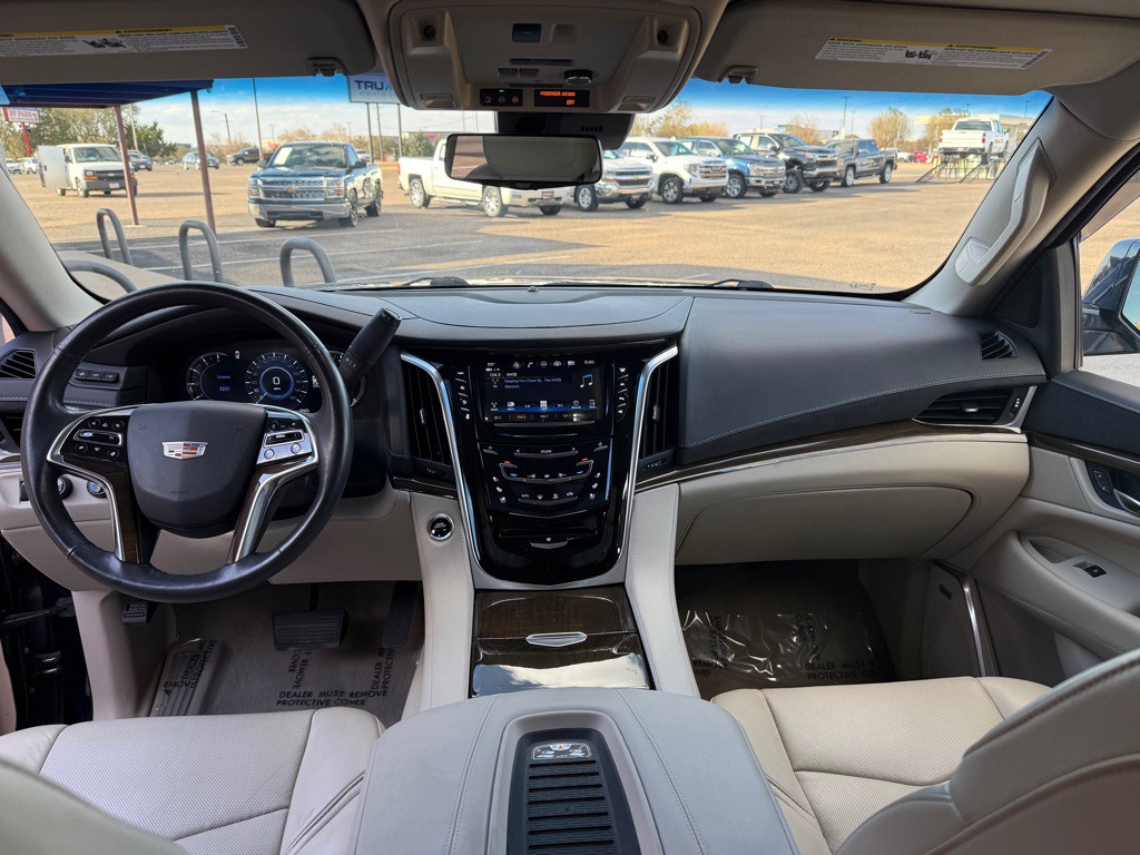 2019 Cadillac Escalade Image 21