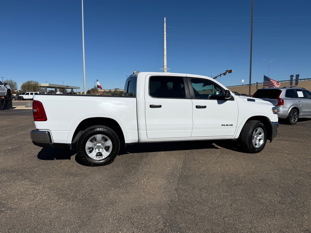 2025 RAM 1500 Image 4