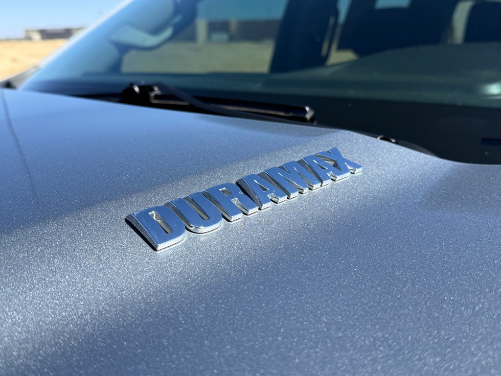 2023 Chevrolet Silverado 1500 Image 2