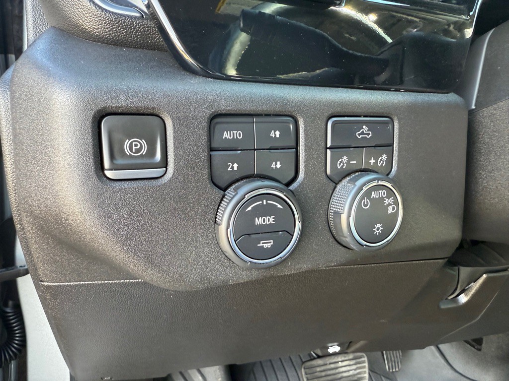 2023 Chevrolet Silverado 1500 Image 9