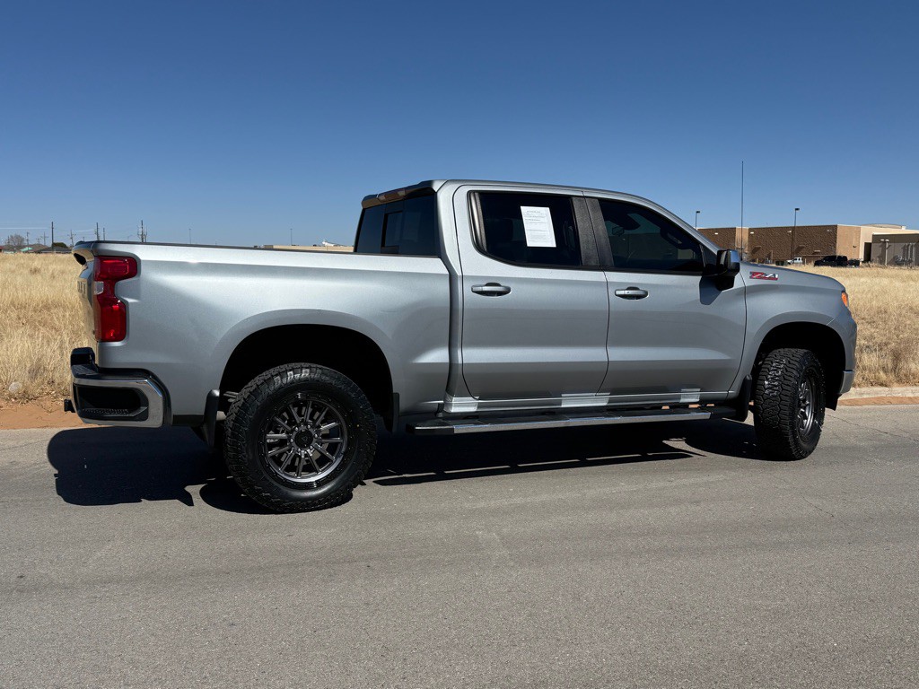 2023 Chevrolet Silverado 1500 Image 17