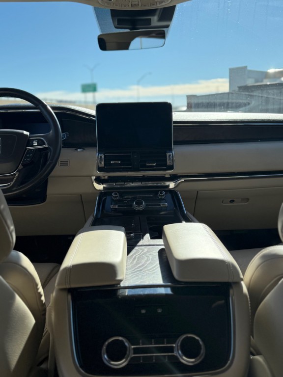 2021 Lincoln Navigator Image 15