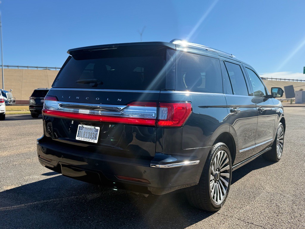 2021 Lincoln Navigator Image 17
