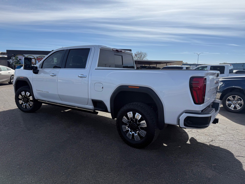 2024 GMC Sierra Image 5