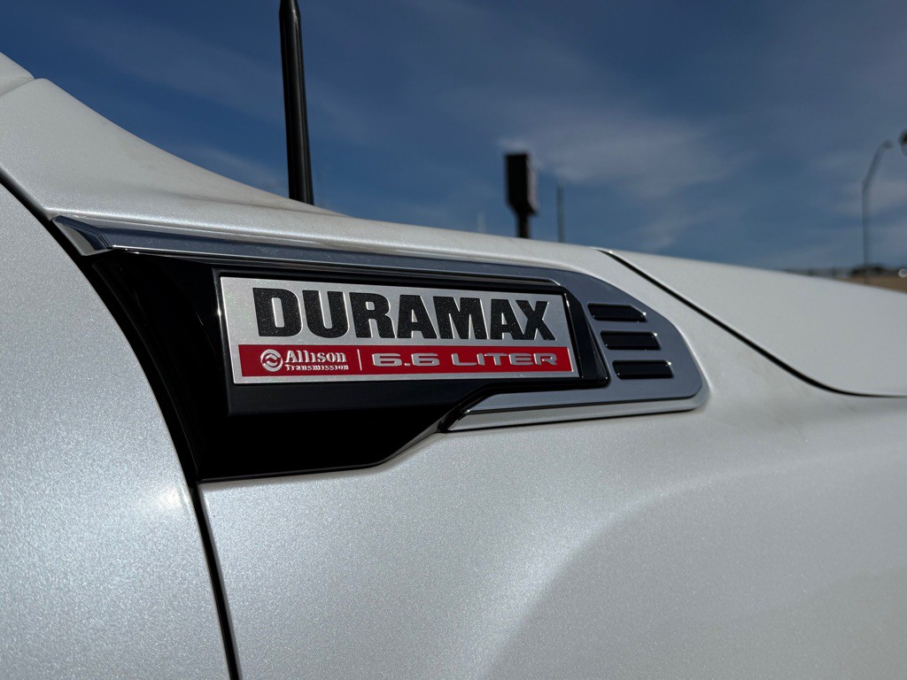 2024 GMC Sierra Image 10