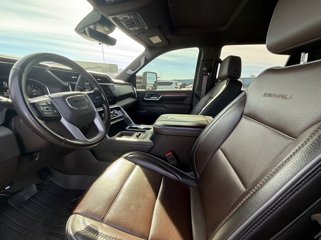 2024 GMC Sierra Image 12