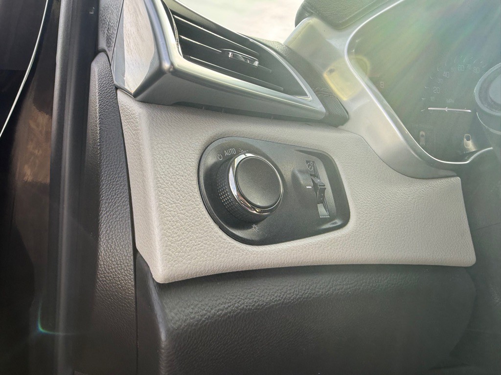 2016 Cadillac SRX Image 11