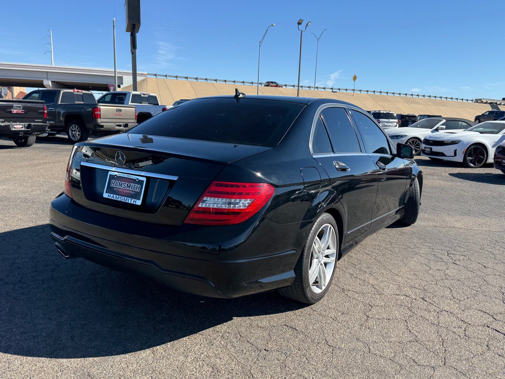 2013 Mercedes-Benz C-Class Image 4