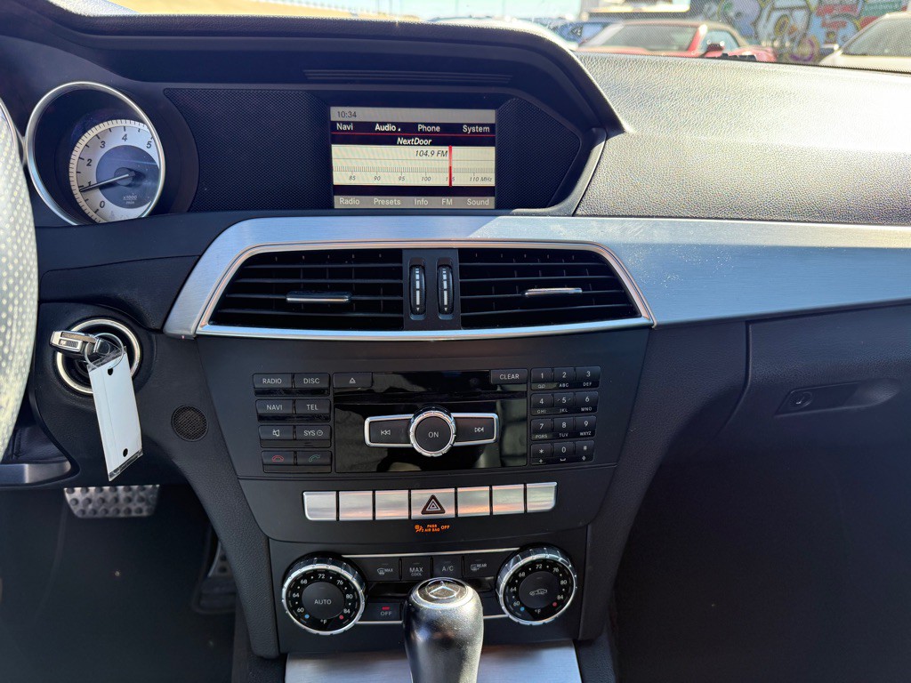 2013 Mercedes-Benz C-Class Image 13