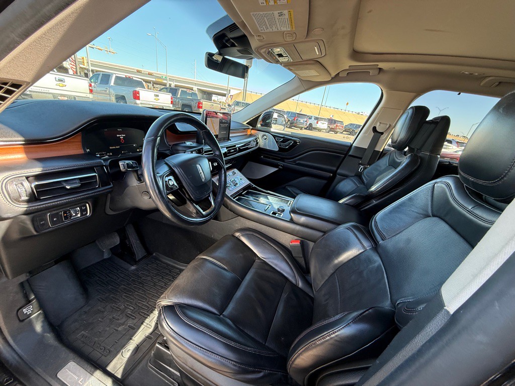 2020 Lincoln Aviator Image 10
