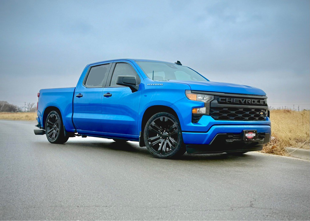 2022 Chevrolet Silverado 1500 Image 1