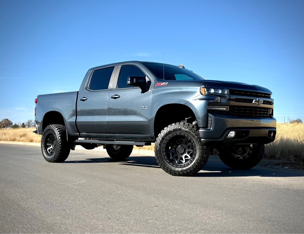 2020 Chevrolet Silverado 1500 Image 1