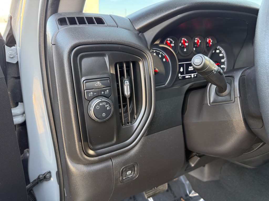 2024 Chevrolet Silverado 1500 Image 19