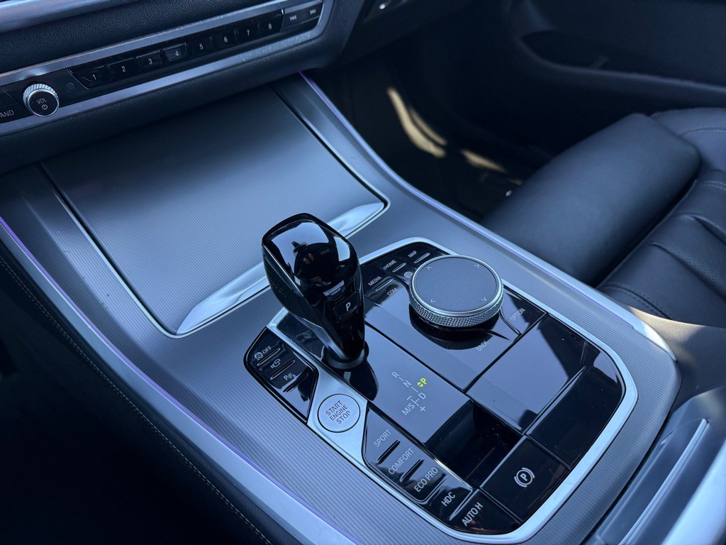 2022 BMW X5 Image 16