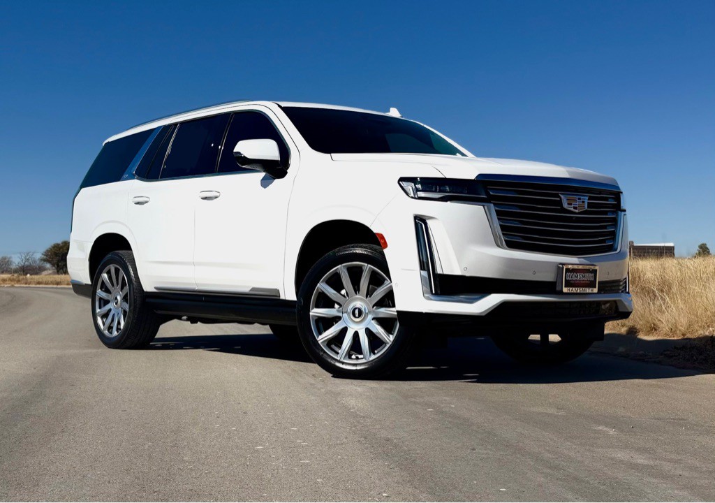 2021 Cadillac Escalade Image 1