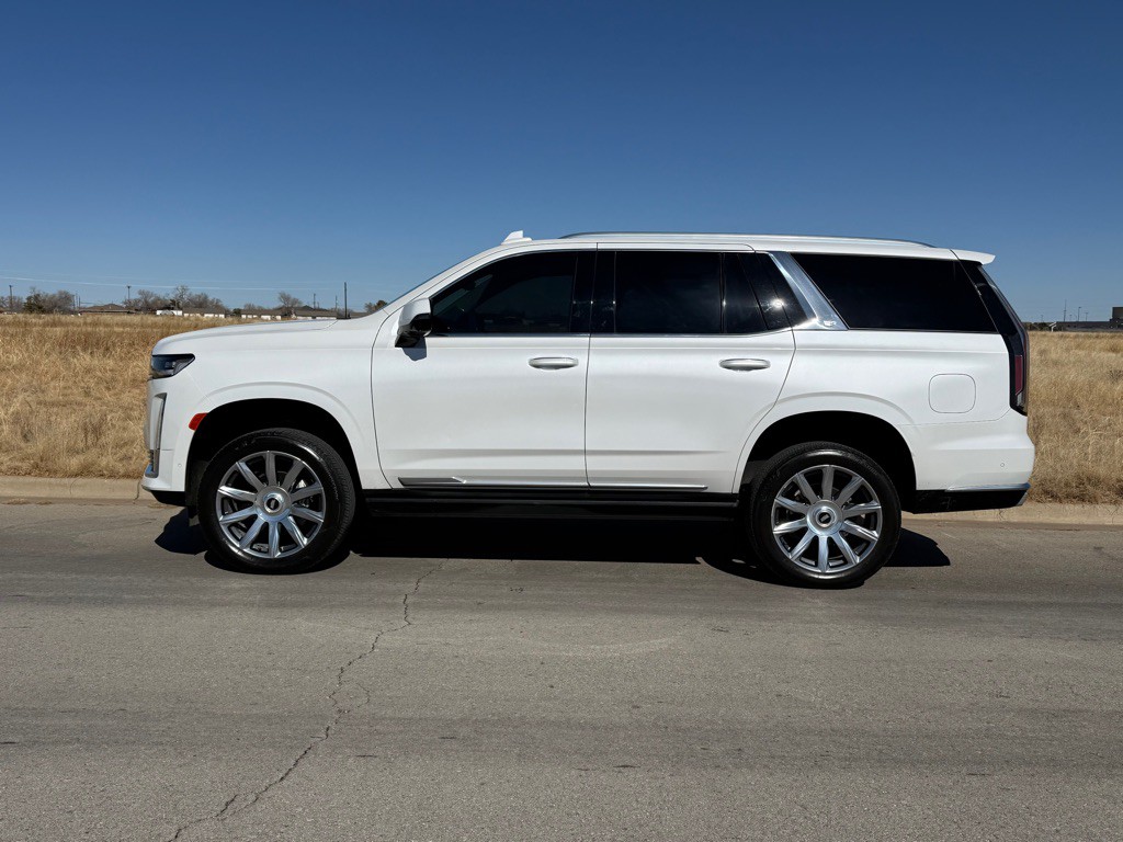 2021 Cadillac Escalade Image 3