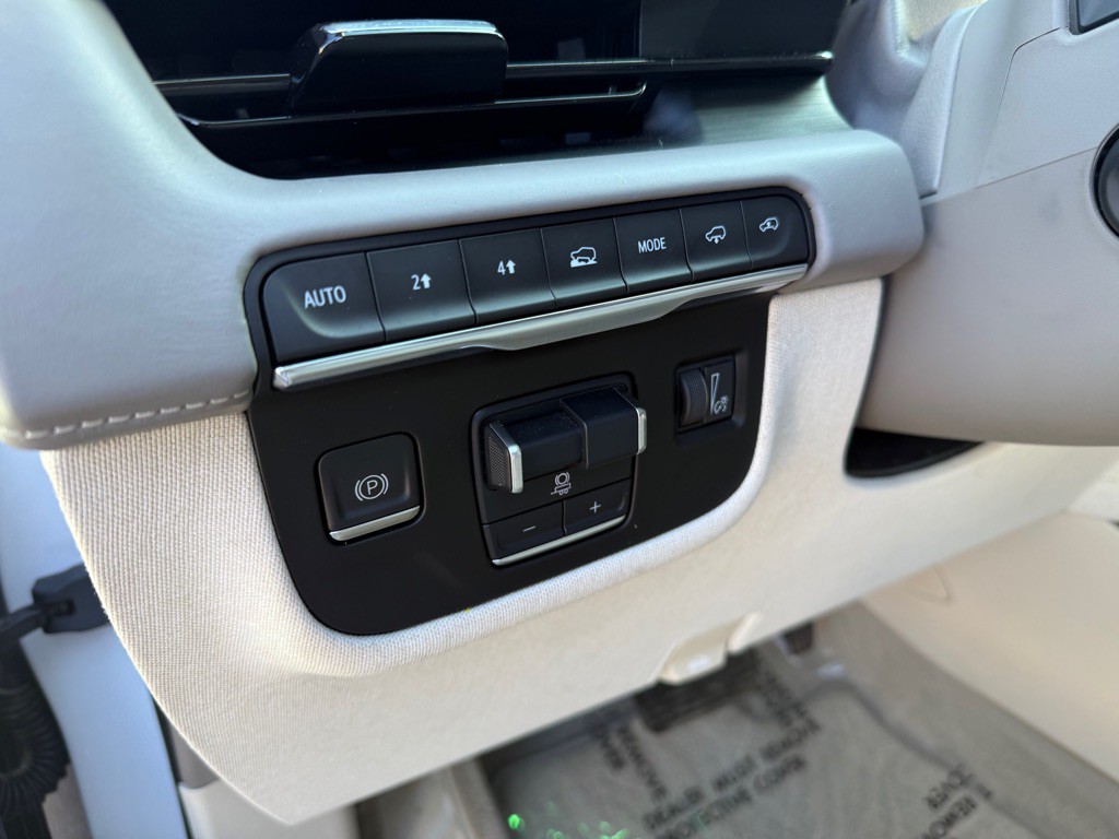 2021 Cadillac Escalade Image 16