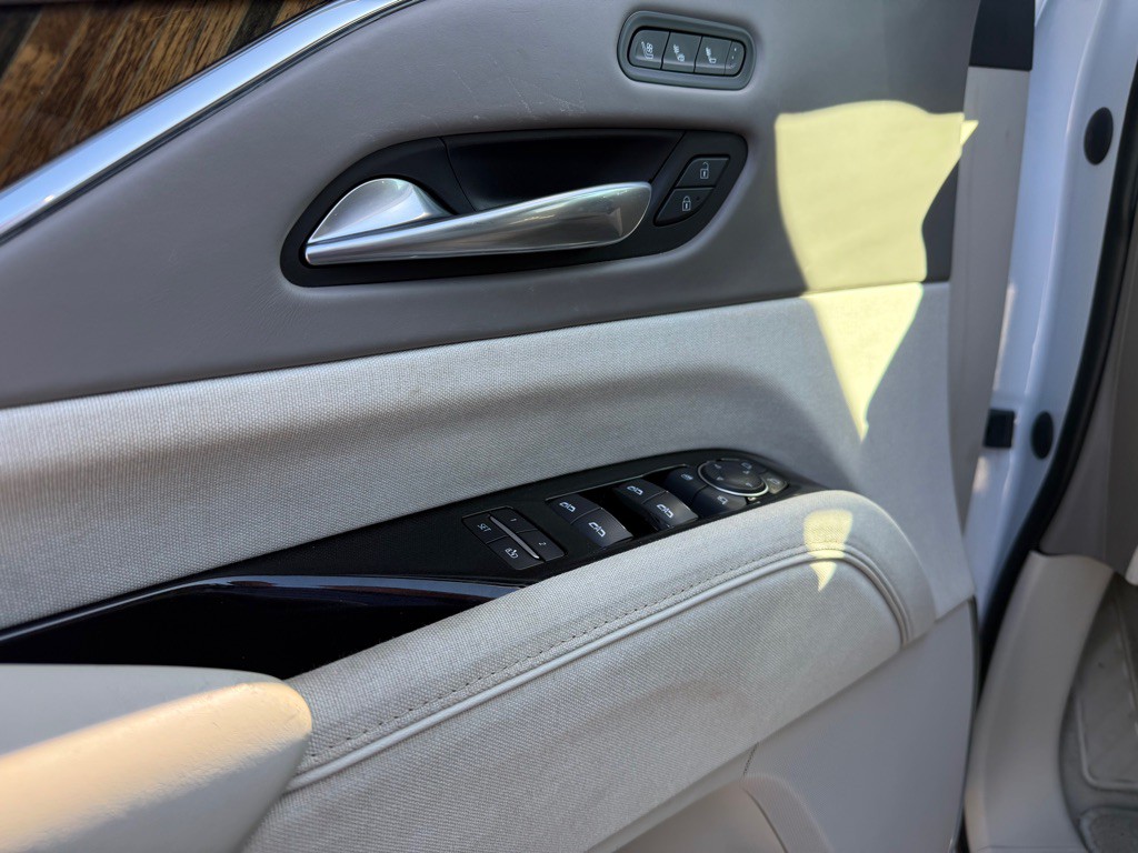 2021 Cadillac Escalade Image 18