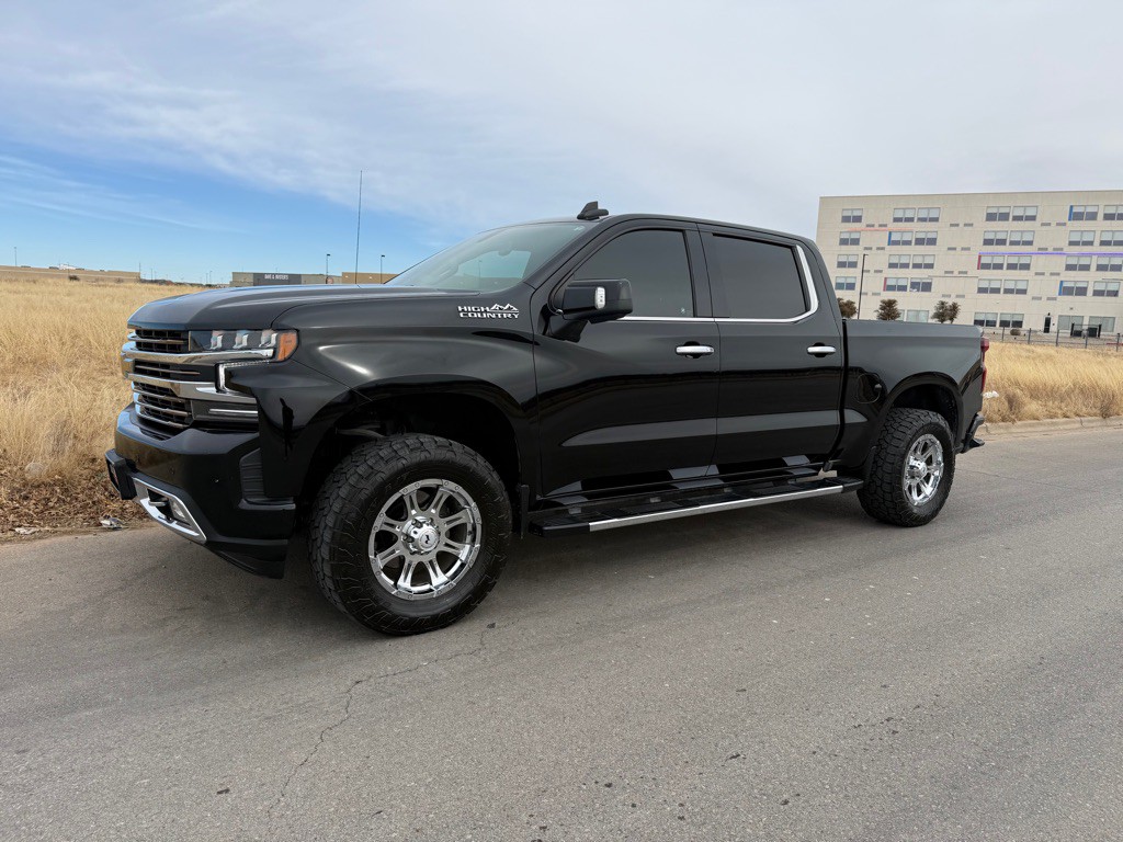 2022 Chevrolet Silverado 1500 Image 2