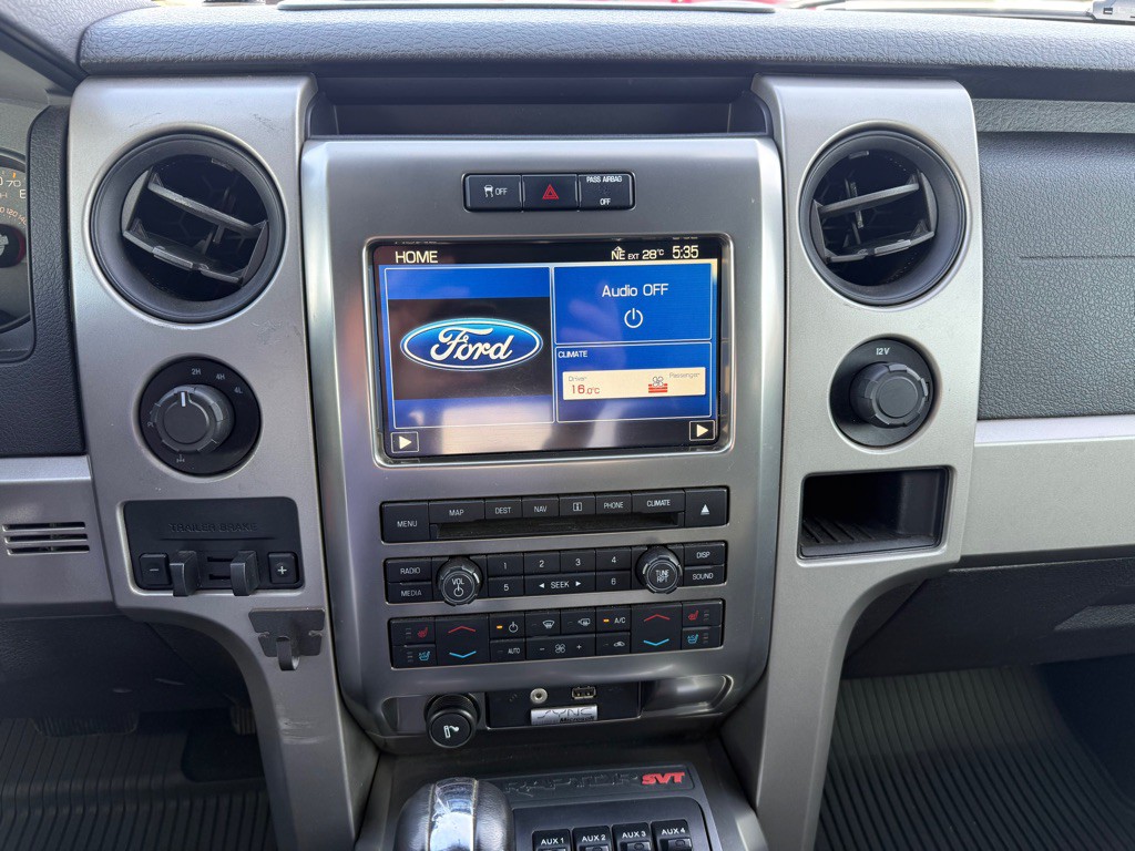 2012 Ford F-150 Image 12
