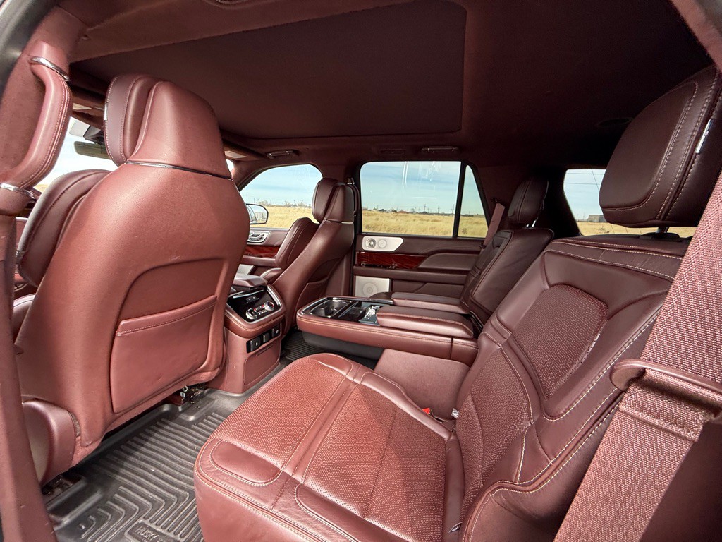 2018 Lincoln Navigator Image 11