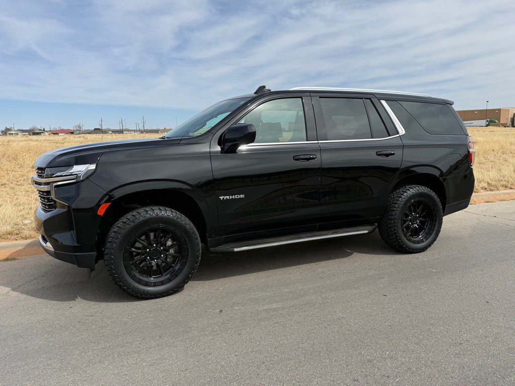 2021 Chevrolet Tahoe Image 3