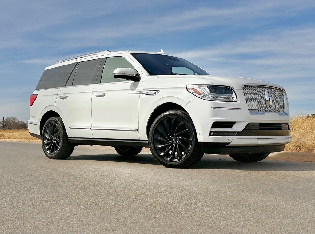 2020 Lincoln Navigator Image 1