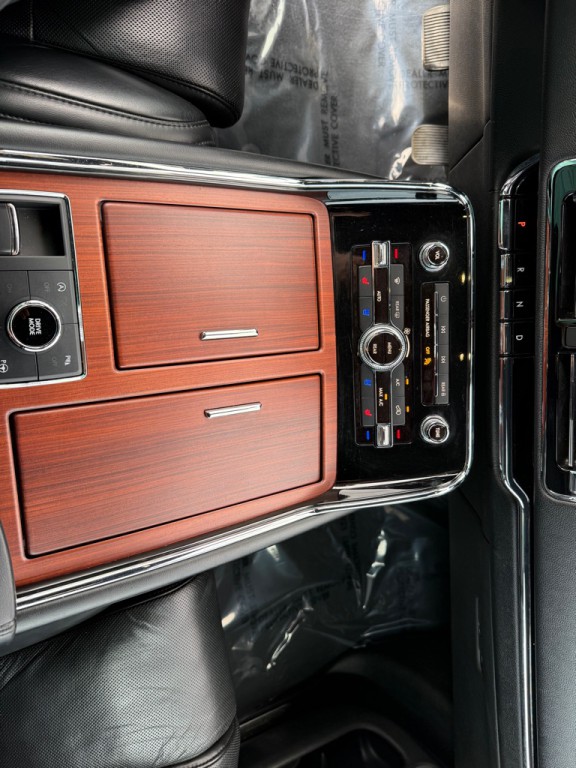 2020 Lincoln Navigator Image 19