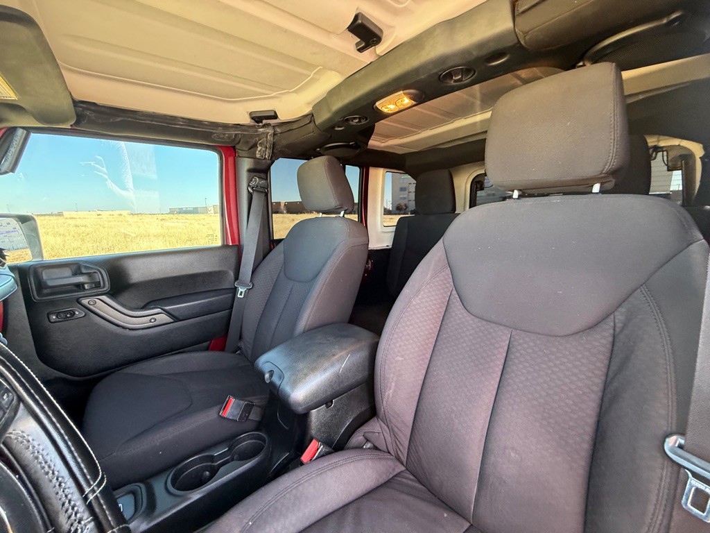 2013 Jeep Wrangler Unlimited Image 11