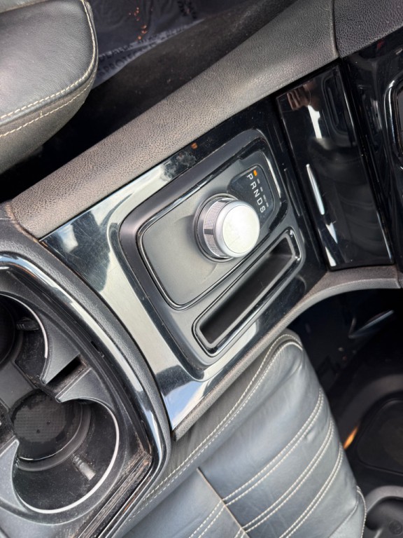 2021 Chrysler 300 Image 13