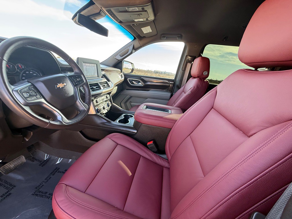 2022 Chevrolet Suburban Image 8