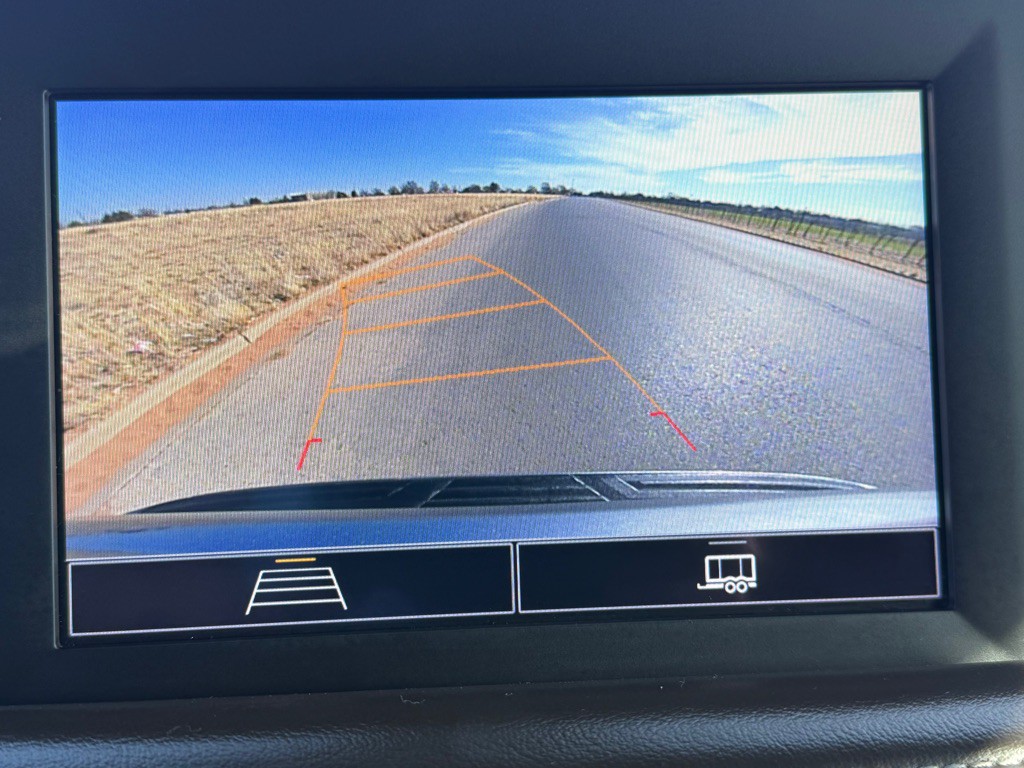 2022 Chevrolet Suburban Image 14