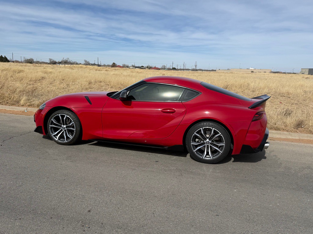 2021 Toyota Supra Image 3