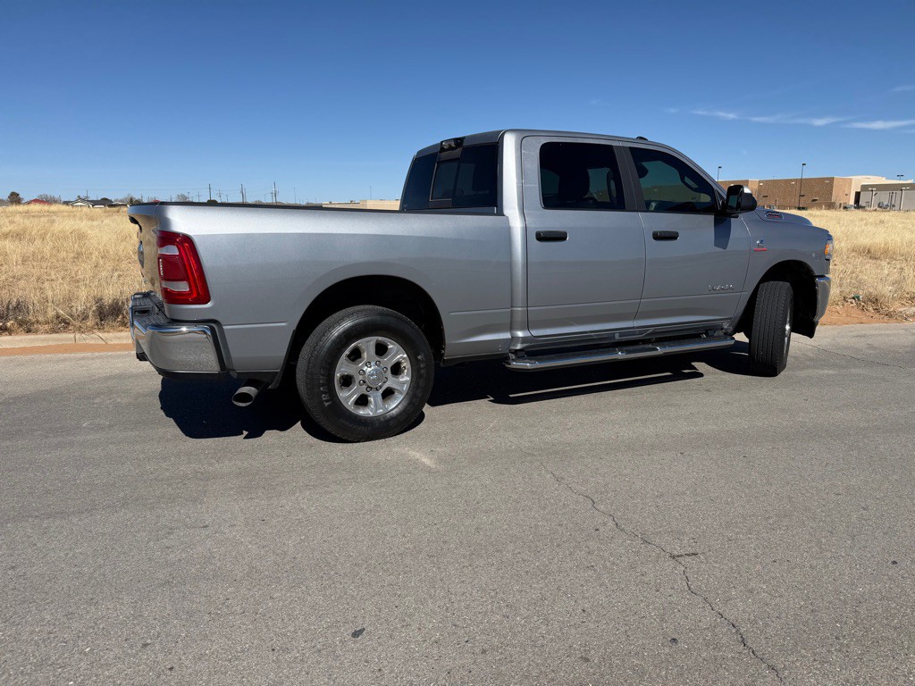 2022 RAM 2500 Image 3
