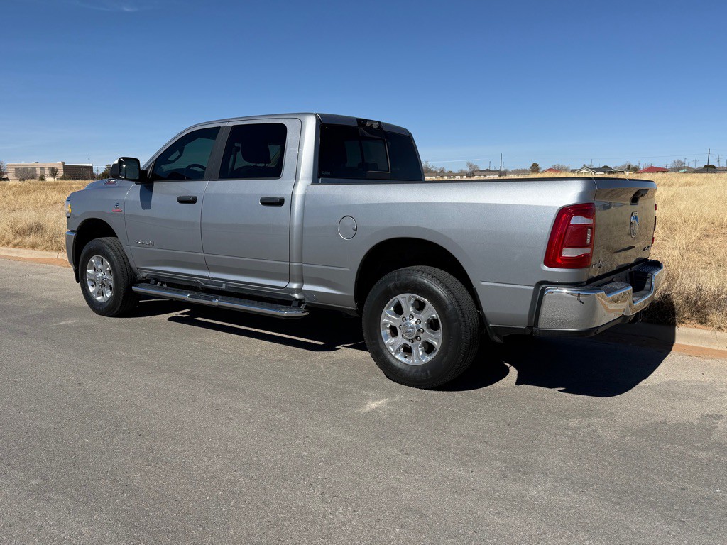 2022 RAM 2500 Image 12